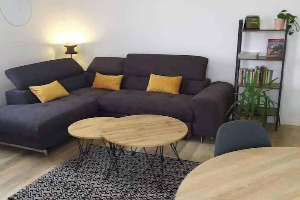 Entire apartment, #Swimming pool, gym, zenitude at 'Levant de Marie'. in Gaillac, Albi region