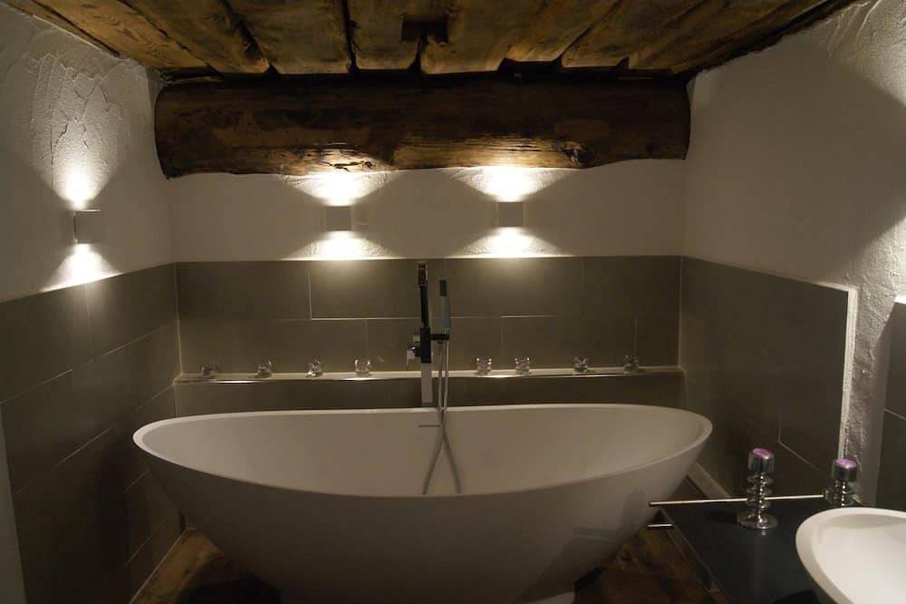 Rustico mit Stil, modern und rustikal, in Val Poschiavo, nahe Engadin in Poschiavo, Livigno Alpen