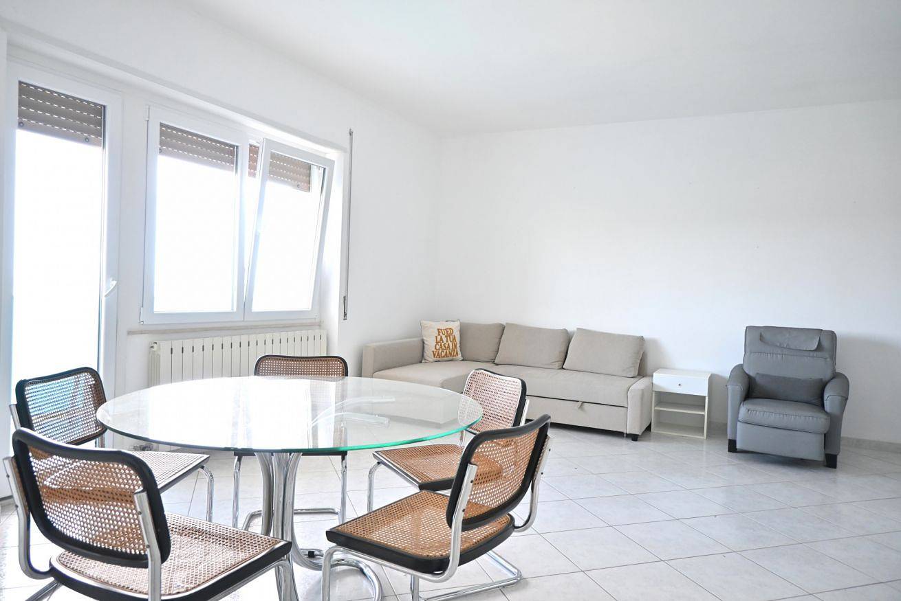 Ganze Wohnung, Ferienwohnung für 5 Personen mit Balkon/Terrasse in Porto Recanati, Adriaküste Marken