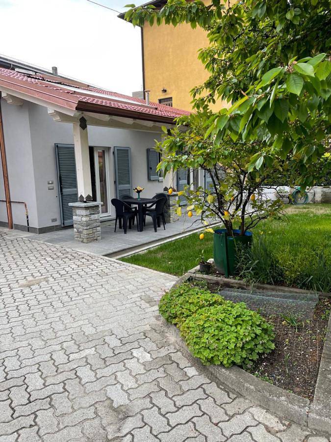 Casa Tortora in Gravedona, Gravedona ed Uniti