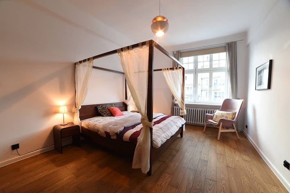 Appartement entier, Designer Apartment 110m² w/ King Beds, Balcony, Smart Tv + Equipped Kitchen in Cracovie, Petite-Pologne