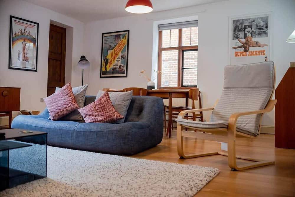 Ganze Wohnung, Spacious Grade Ii Listed Flint Cottage Sleeps 2 in Norwich, Norfolk