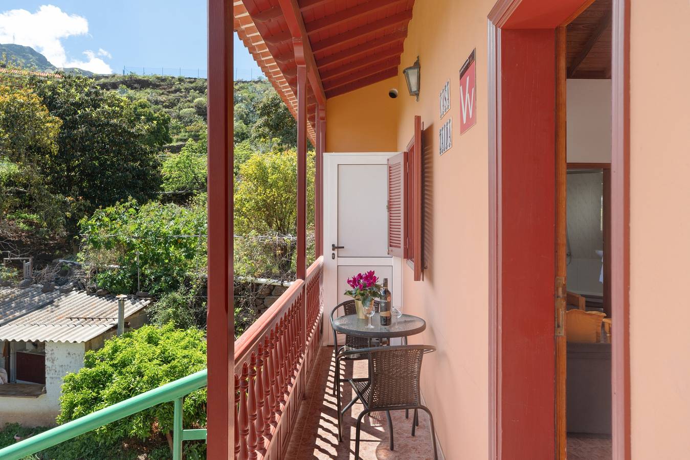 Casa de vacaciones 'Zaida' con vistas a la montaña, terraza privada y Wi-Fi in El Atajo, San Sebastián de la Gomera