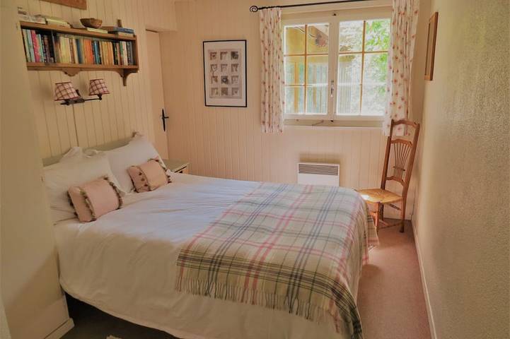 Gîte pour 9 personnes, avec sauna ainsi que jacuzzi et jardin à Gruyères - 4