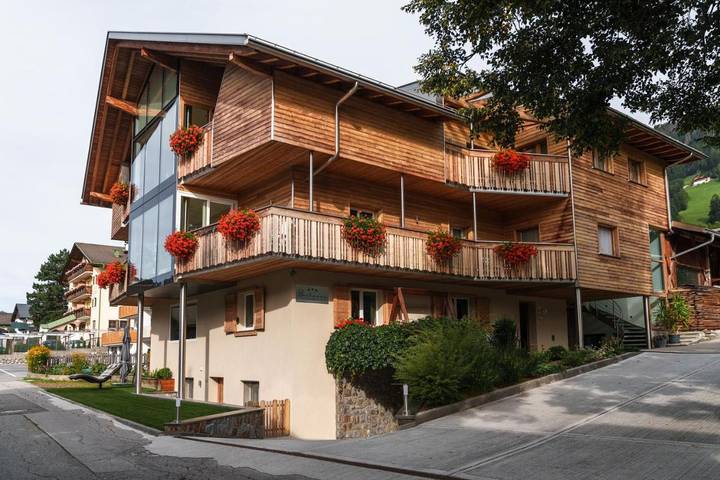 Appartamento per 8 persone, con Balcone e Terrazza nonché Giardino e Panorama a San Candido