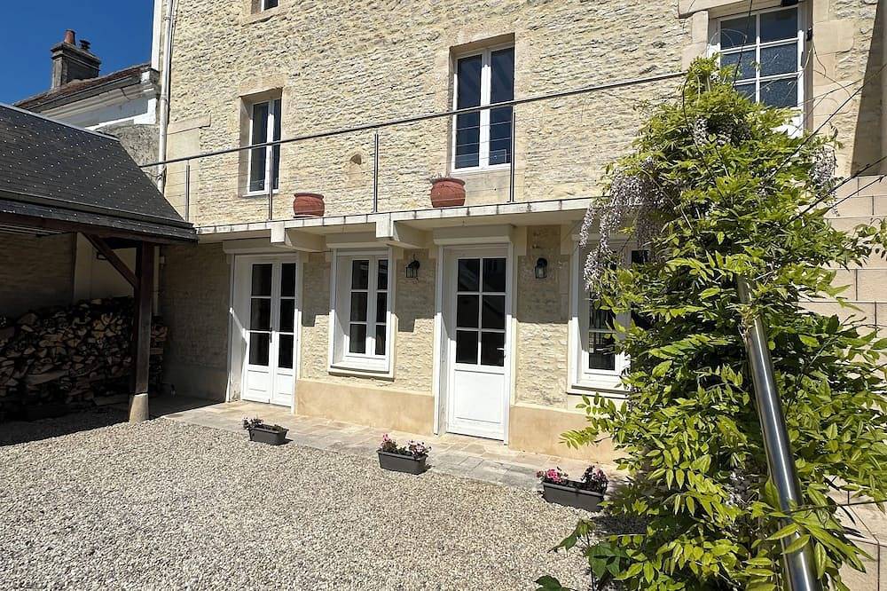 Normandy house, sea and countryside Gîte Cyrano in Ver-sur-Mer, Côte de Nacre