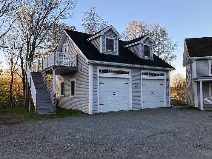 Bed and breakfasts for 4 people, with garden in Maine