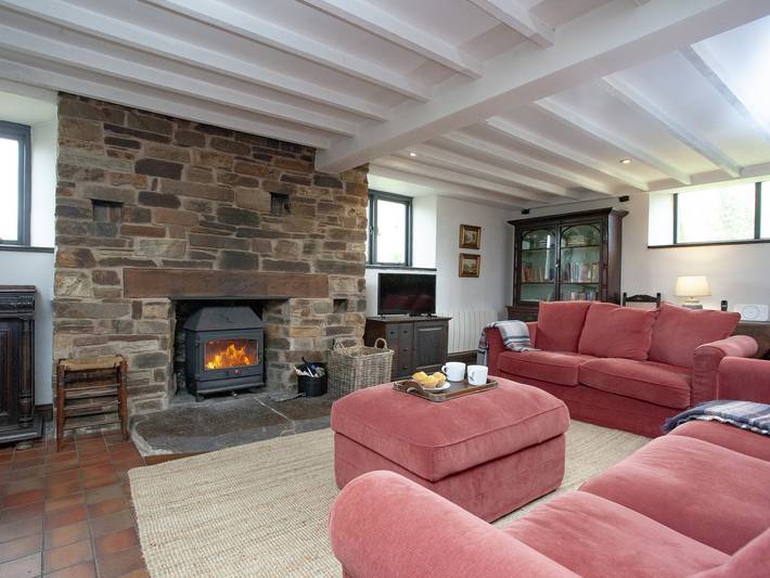 Log cabin for 5 people, with garden, with pets in Dartmoor