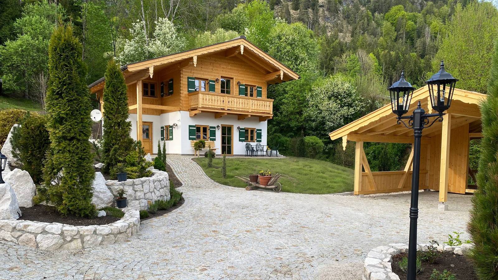 Chalet Vogelnest am Waldbach in Reit im Winkl, Bayerische Alpen
