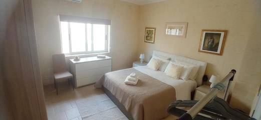 Cottage pour 2 personnes, avec vue et terrasse dans Sannat