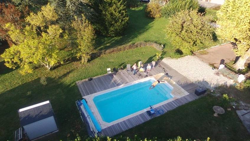 Maison d’hôte pour 5 personnes, avec Terrasse et Jardin ainsi que Piscine et Vue