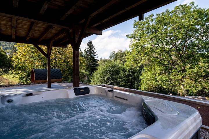 Chalet pour 10 personnes, avec jacuzzi et sauna à Gérardmer - 2