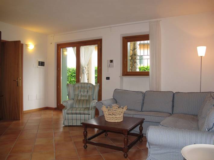 Ferienwohnung für 8 Personen, mit Terrasse und Garten am Gardasee - 3