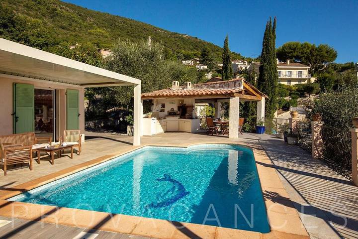 Villa für 6 Personen, mit Pool und Garten - 1