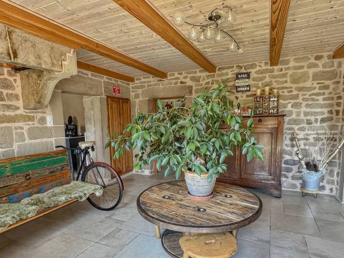 Gîte pour 10 personnes, avec jardin à Saint-Colomban - 4