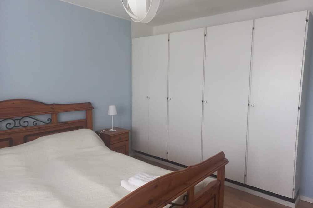 Ganze Wohnung, Tv und Wlan freie, helle und ruhige Ferienwohnung 60qm am Ramsen (See) zum Baden in Pauliström, Jönköpings län