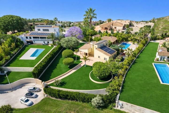 Casa rural para 18 personas, con Terraza además de Jardín y Piscina en Elche