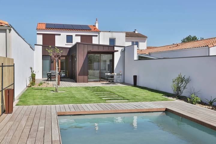 Villa pour 8 personnes, avec jardin et piscine, adapté aux familles aux Les Sables-d'Olonne