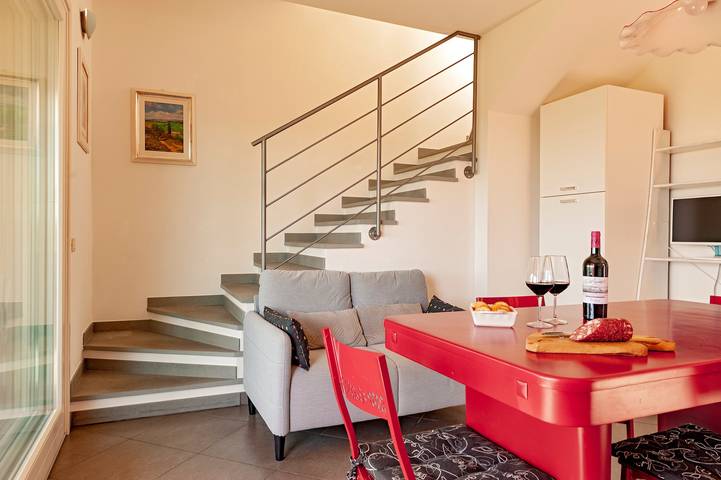Casa Vacanze 'Appartamento Il Nespolo' con Terrazza Privata, Wi-Fi e Aria Condizionata in Pontedera, Pisa e dintorni