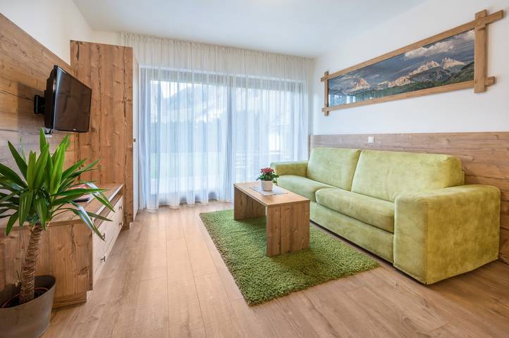 Ganze Wohnung, Ferienwohnung "Haus zur Vogelweide App 1" mit Bergblick, Terrasse und Wlan in Villgratner Berge, Toblach