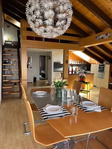 Cottage pour 4 personnes, avec balcon à Randogne
