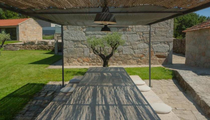 Gîte pour 2 personnes, avec piscine ainsi que vue et jardin dans Tondela - 2