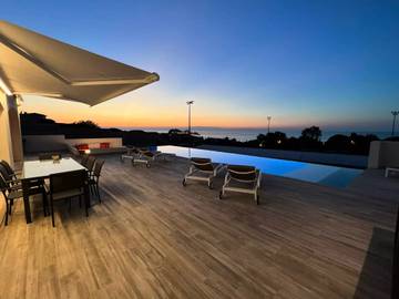 Villa pour 8 personnes, avec piscine et jardin à Monticello