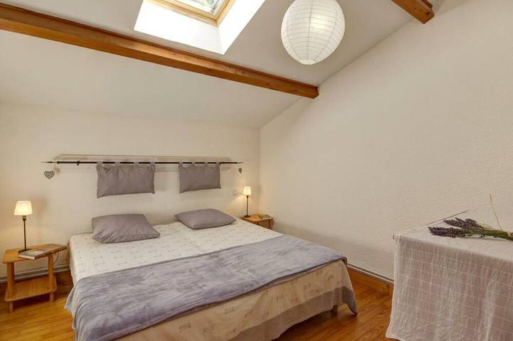 Gîte pour 10 personnes, avec jardin à Les Salles - 3