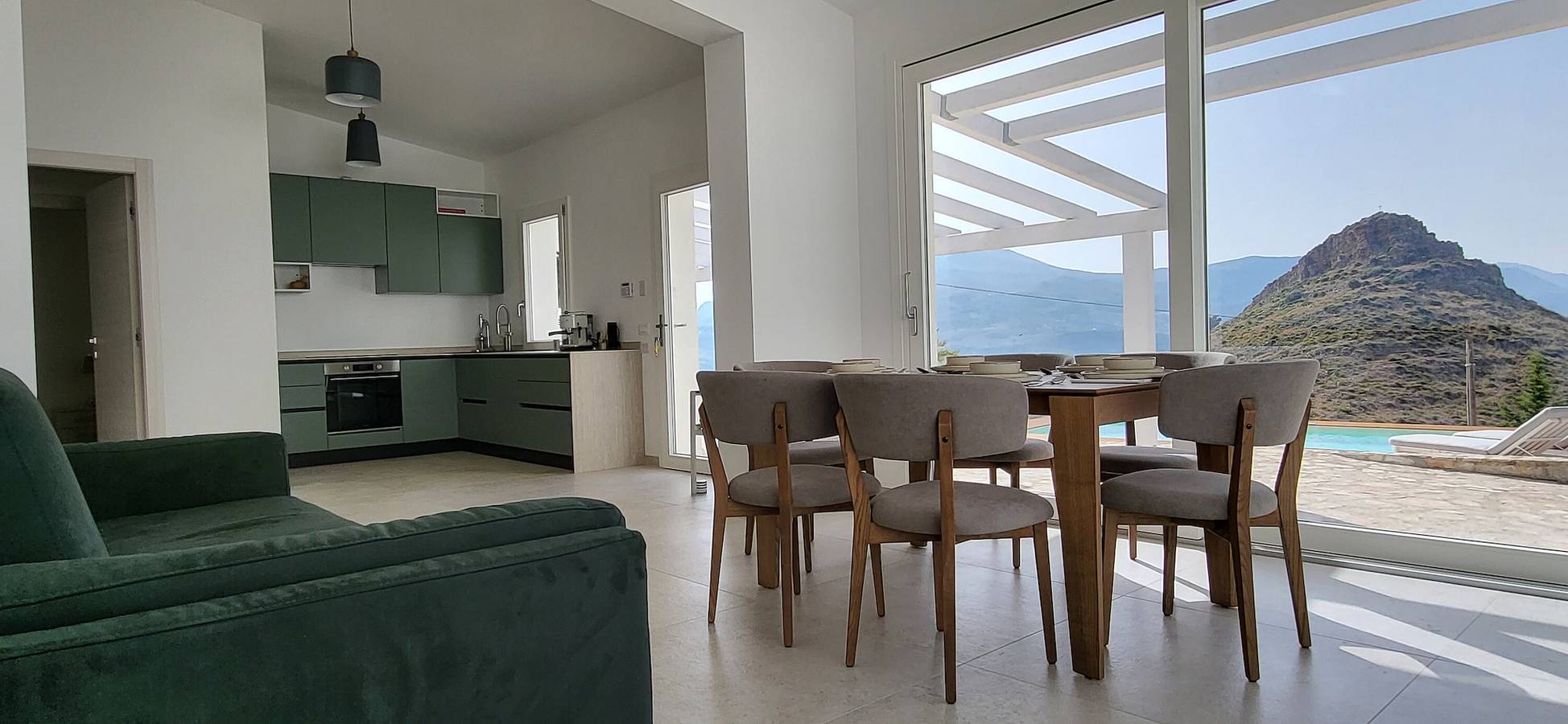Villa 'Ballerina Bianca' with Private Pool, Wi-Fi and Air Conditioning in Castellammare del Golfo, Δρέπανον