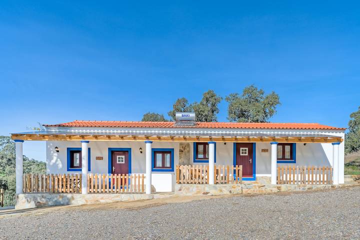 Casa de férias para 5 pessoas, com jardim e piscina infantil na Costa Alentejana