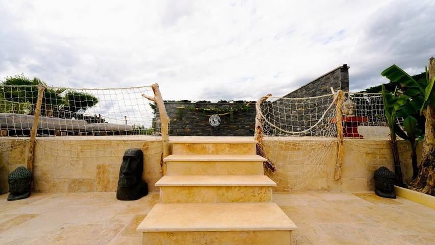Location de vacances pour 8 personnes, avec Jacuzzi et Terrasse ainsi que Jardin et Piscine à Thézan-lès-Béziers - 2