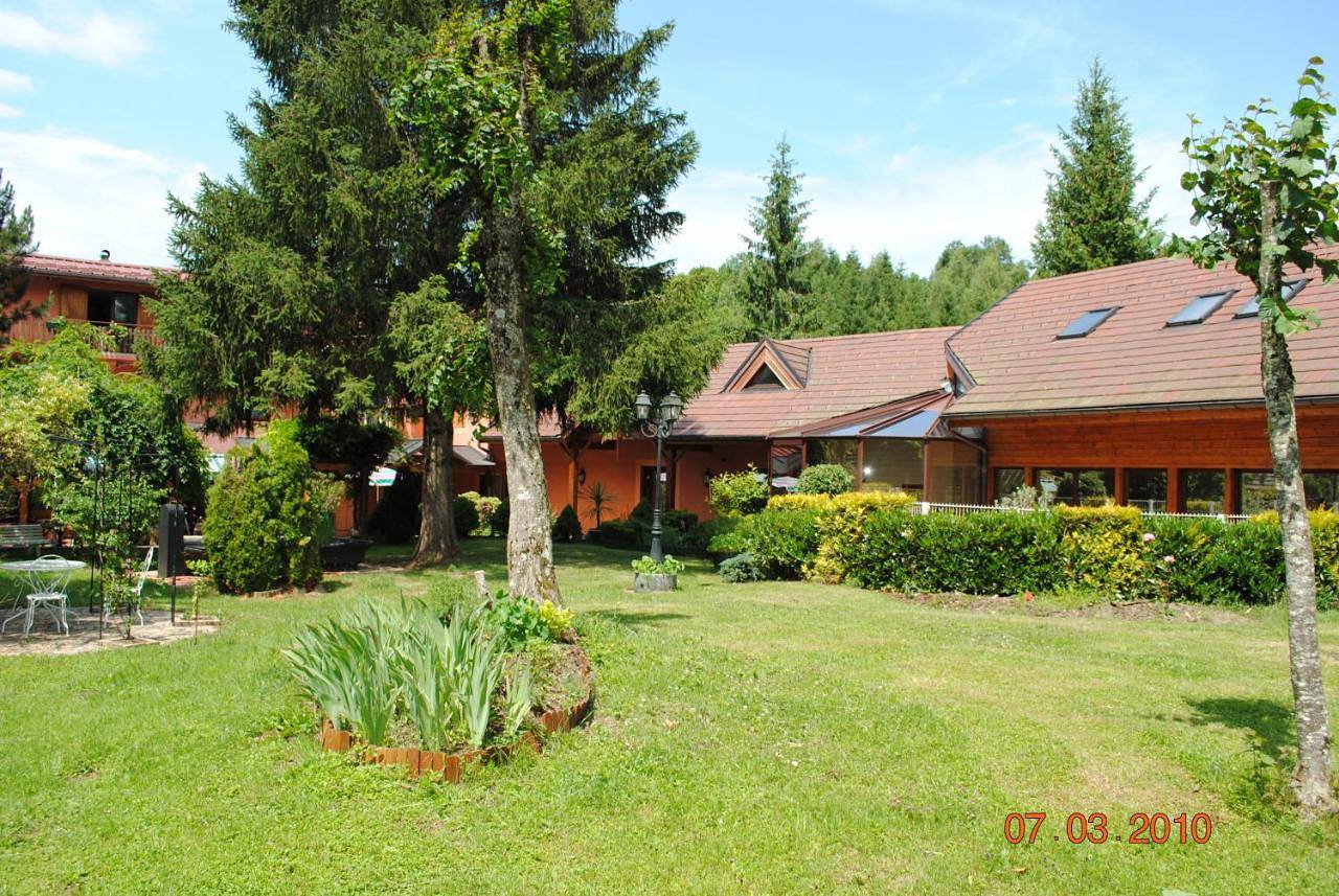 Double Room in Le Vaudioux, Jura Francais