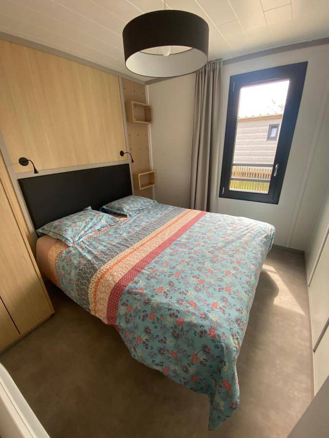 Parc de vacances pour 6 personnes, avec vue ainsi que terrasse et piscine, animaux acceptés en Normandie - 3