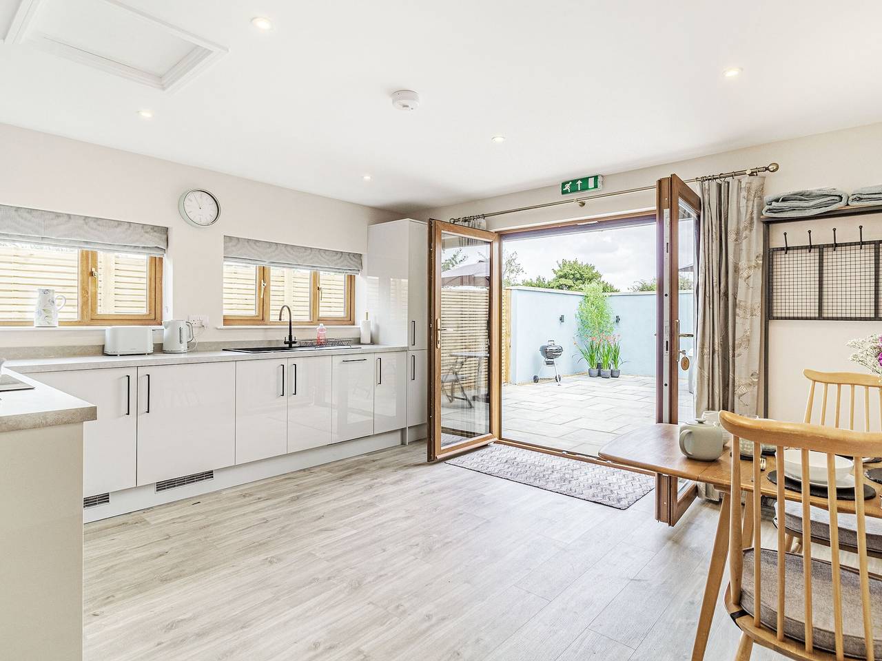 Wisteria Lodge - Ukc5804 in Roydon (Norfolk), Norfolk