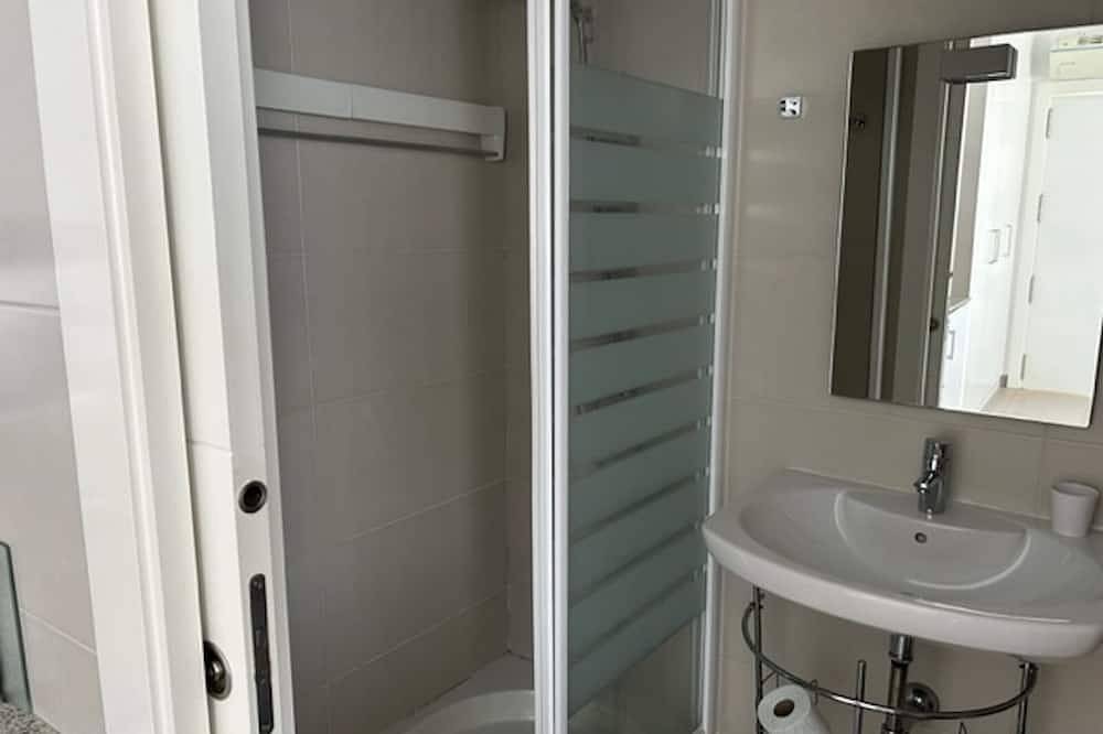 Apartamento entero, Estudio primera linea de playa con piscina y a/c in Carboneras, Costa de Almería