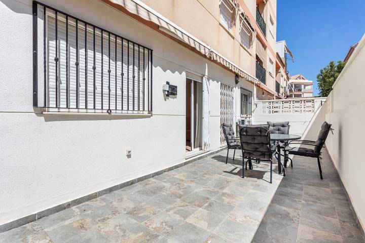 Ganze Wohnung, Apartment 'Lopimar Aurora' mit Gemeinschaftspool, Wlan und Klimaanlage in Canet d'En Berenguer, Costa de Valencia