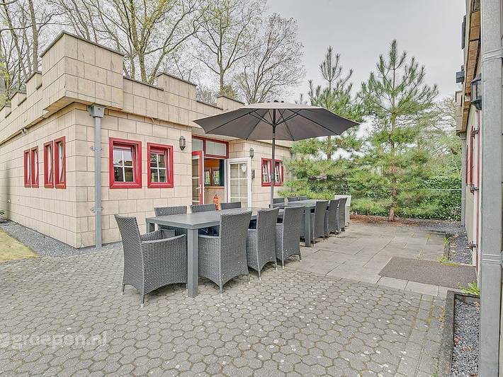 Vakantiehuis voor 18 personen, met terras en balkon/terras in De Bult