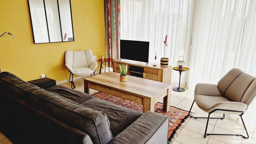 Maison d’hôte pour 6 personnes, avec terrasse ainsi que jardin et piscine aux Les Sables-d'Olonne - 3