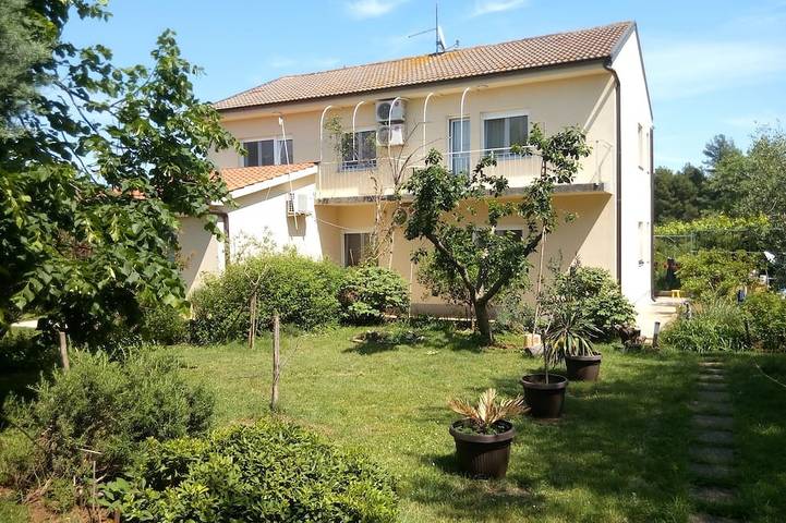 Ferienwohnung für 4 Personen, mit Balkon und Garten - 1