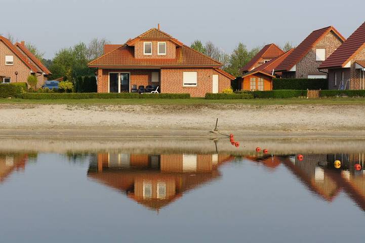 Ferienhaus für 4 Personen, mit Pool und Garten sowie Terrasse und Sauna in Walchum