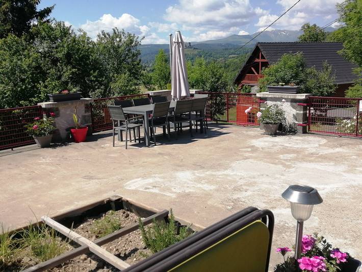 Gîte pour 8 personnes, avec terrasse