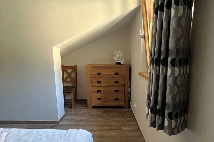 Gîte pour 4 personnes, avec jardin à Marlens - 3