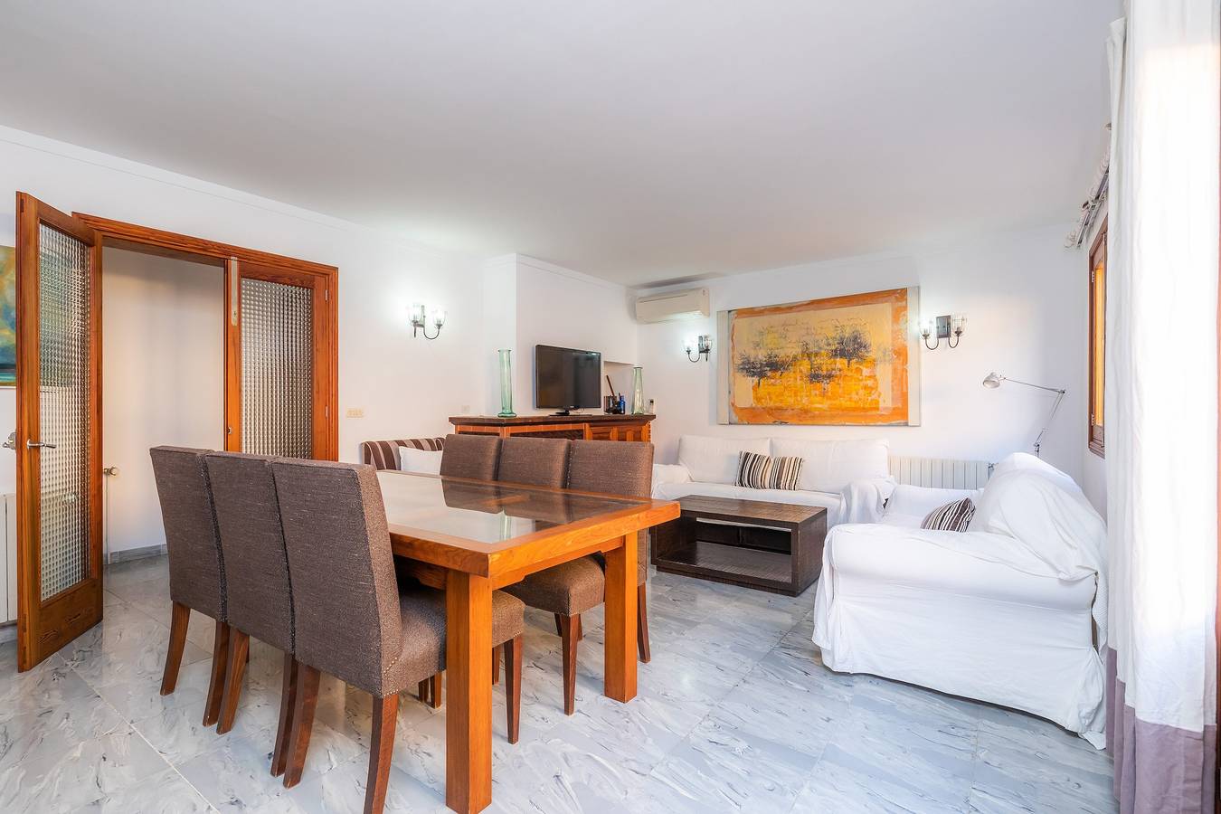 Romantisches Casa Coronel Aloy mit modernen Interieurs, Dachterrasse, Klimaanlage und Wlan in Pollença Stadt, Pollença