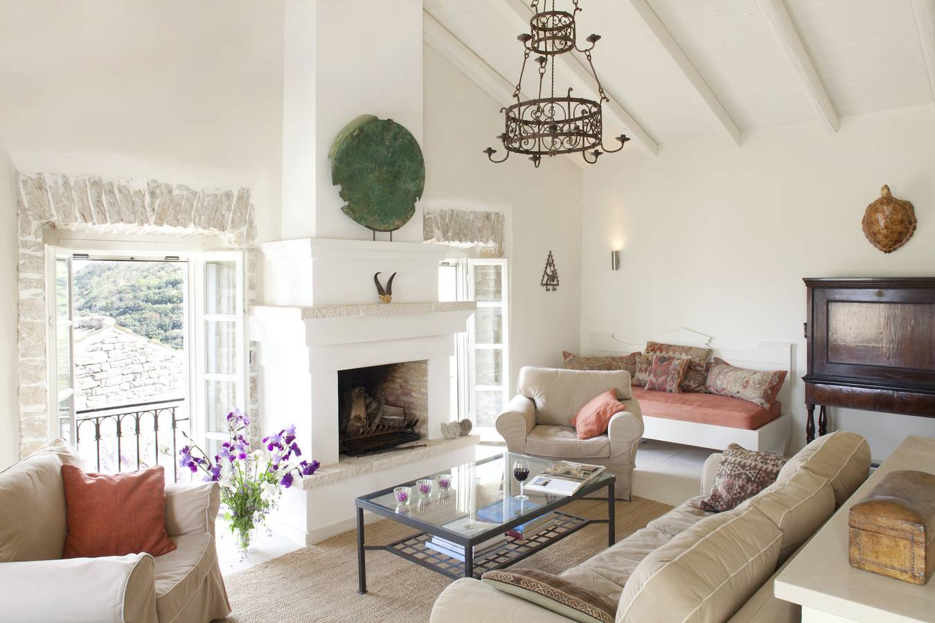 Eclectic and characterful 2 bedroom villa, The Rou Estate - Acanthus, in a beautifully restored village in Corfu
