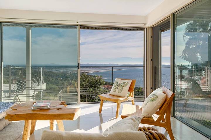 Gîte pour 6 personnes, avec terrasse dans Plage Font Brun Carqueiranne - 2