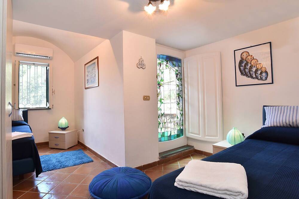 Villa in Sant'agata Sui Due Golfi mit 3 Schlafzimmern 8 Schlafplätzen in Torca, Neapel Provinz