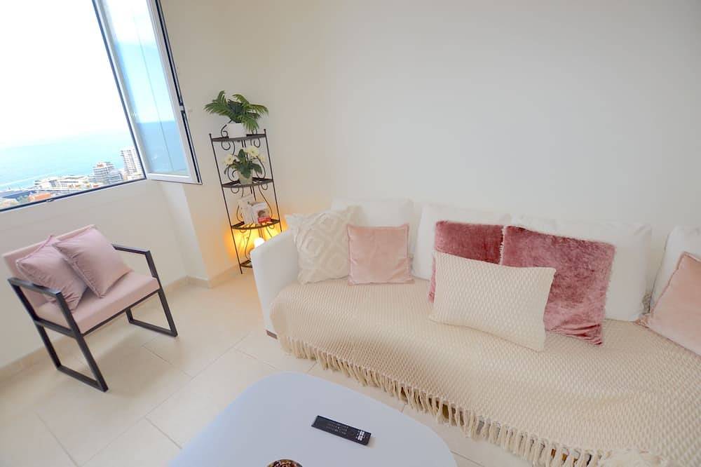 Grand Prix, 10min Walk Casino Square in Beausoleil, Nice region