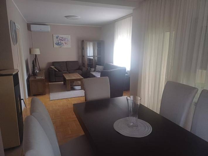 Gîte pour 5 personnes, avec jardin à Novi Sad - 2