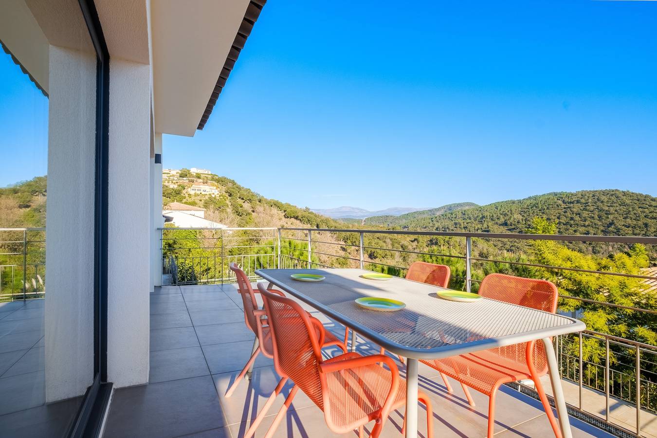 Villa 'Luxe Vue Mer Baie De Cannes' mit Meerblick, Wi-Fi und Klimaanlage in Les Adrets-de-l'Estérel, Massif de l'Esterel