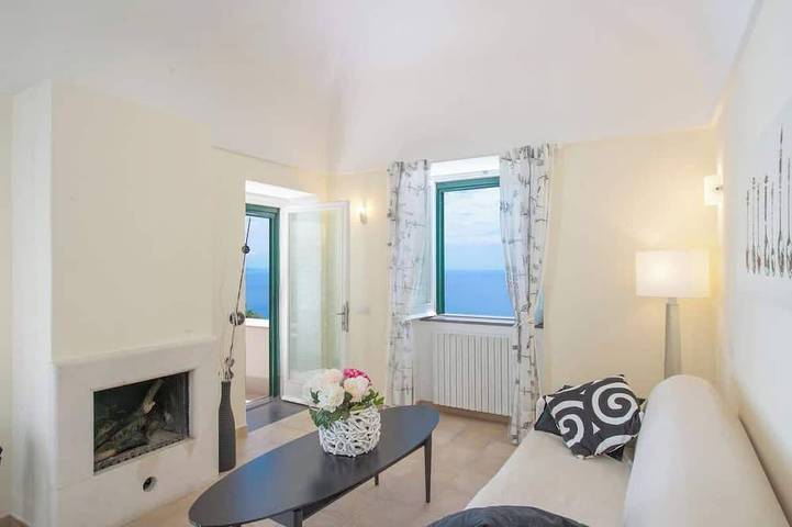 Villa pour 13 personnes, avec piscine ainsi que jardin et balcon à Amalfi - 2